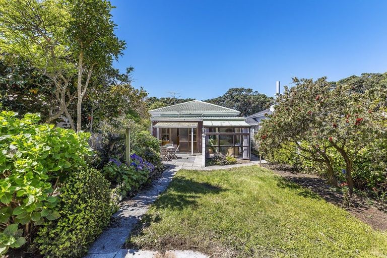 Photo of property in 42 Monro Street, Seatoun, Wellington, 6022