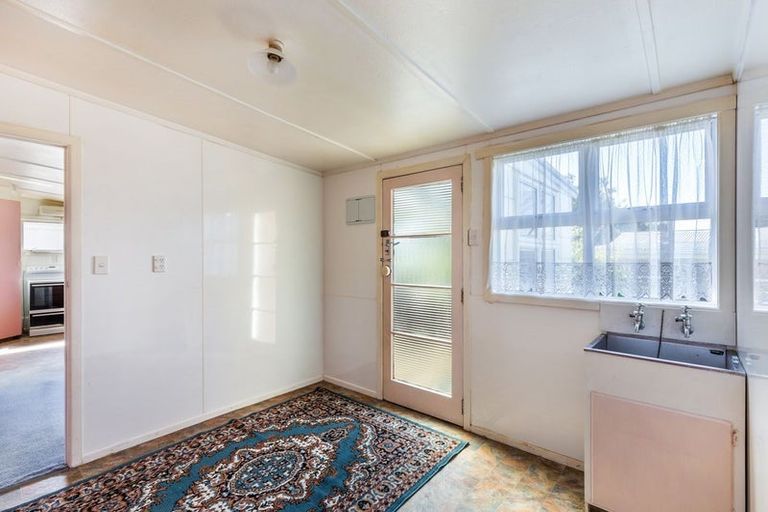 Photo of property in 90 Rangatira Drive, Mangakino, 3421