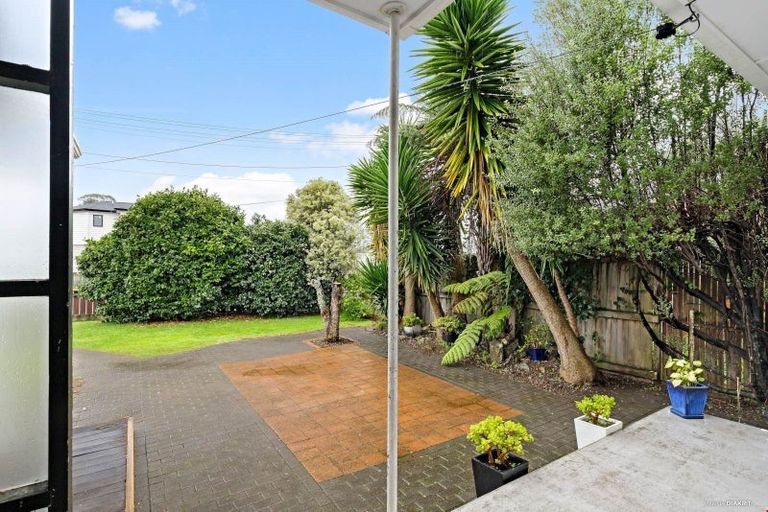 Photo of property in 4 Mountbatten Place, Papakura, 2110