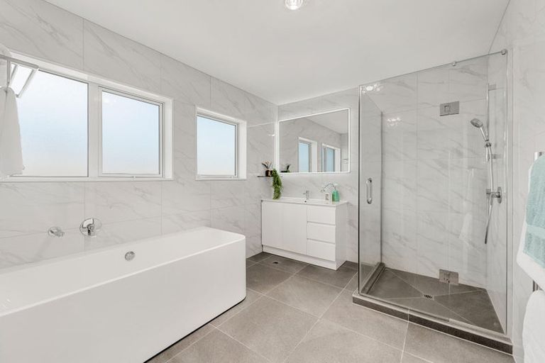 Photo of property in 23 Galsworthy Place, Bucklands Beach, Auckland, 2014