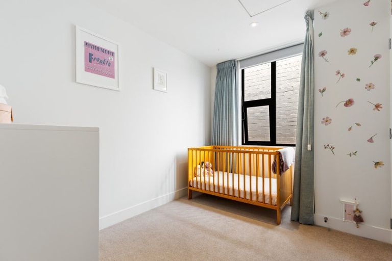 Photo of property in 10 Nevill Road, Hobsonville, Auckland, 0616