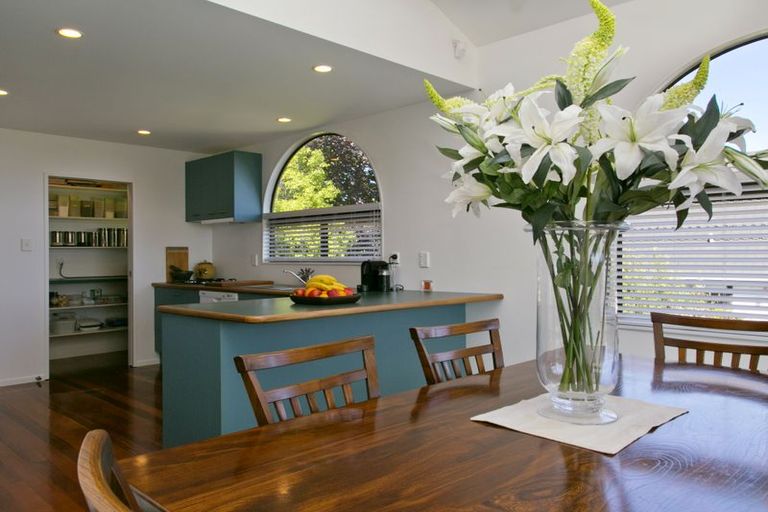 Photo of property in 100 Taupo View Road, Taupo, 3330