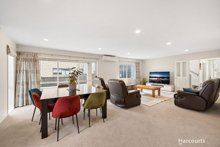 Photo of property in 24 Ravello Rise, Flat Bush, Auckland, 2019