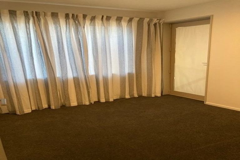 Photo of property in 1 Hartford Crescent, Rolleston, 7615