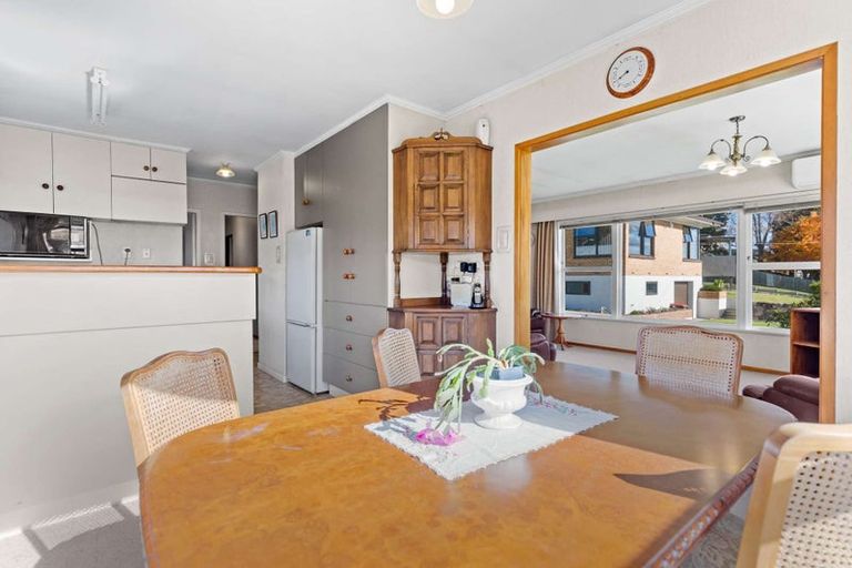 Photo of property in 42 Hillcrest Avenue, Hillcrest, Rotorua, 3015