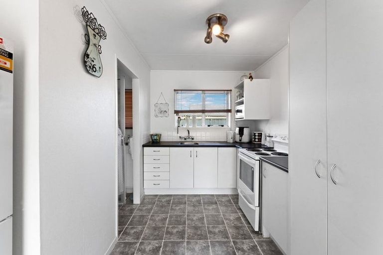 Photo of property in 3/50 Kenderdine Road, Papatoetoe, Auckland, 2025