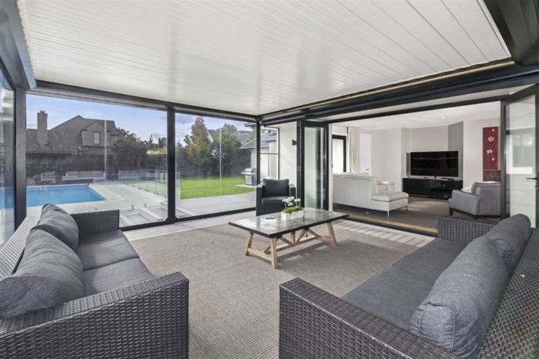 Photo of property in 10 Penhelig Place, Burnside, Christchurch, 8053