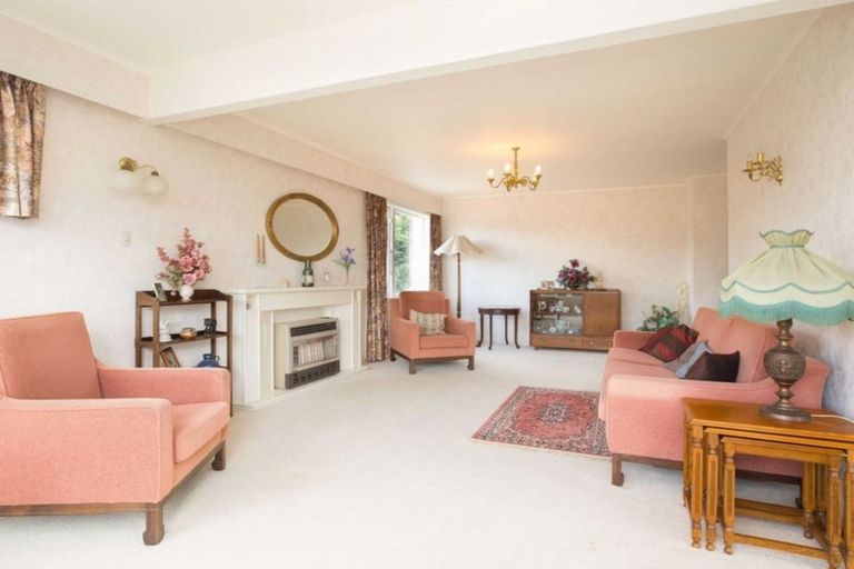 Photo of property in 25 Chester Road, Tawa, Wellington, 5028