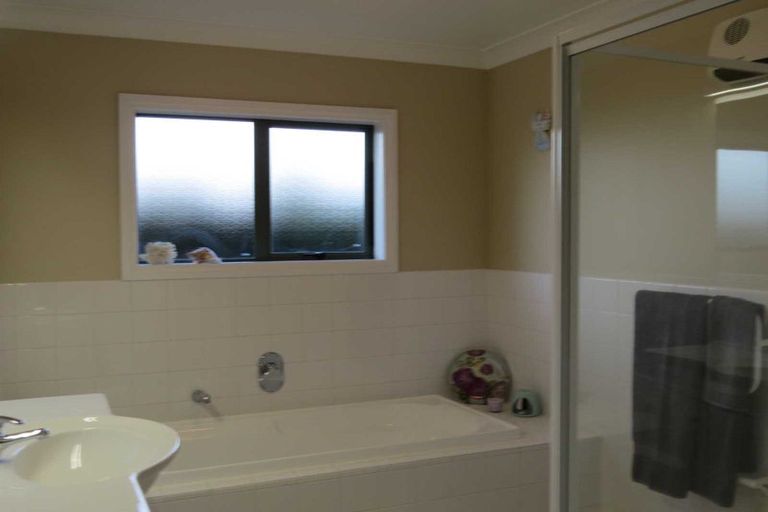Photo of property in 8 Belvedere Grove, Rangatira Park, Taupo, 3330