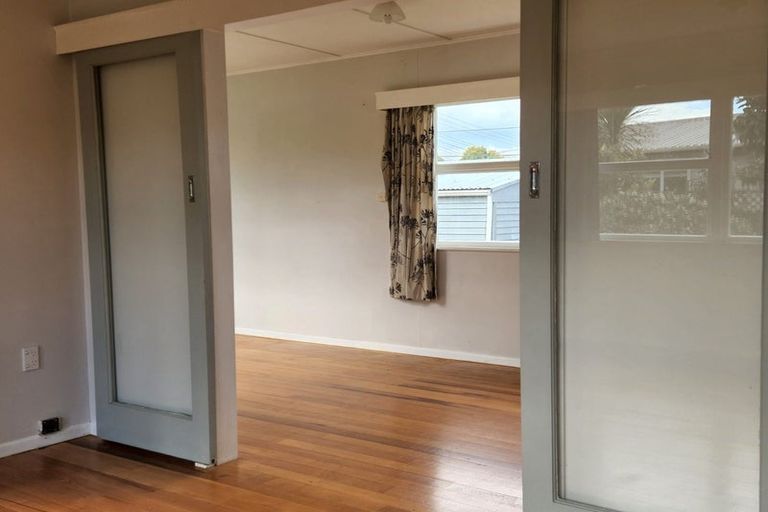 Photo of property in 71 Awaroa Road, Helensville, 0800