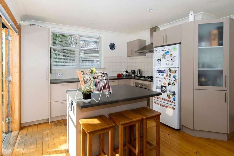 Photo of property in 160b Ridge Road, Howick, Auckland, 2014