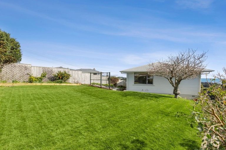 Photo of property in 12 Crownhill Street, Spotswood, New Plymouth, 4310