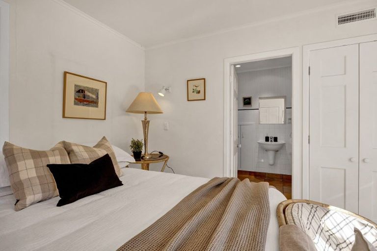 Photo of property in 91 Belt Road, New Plymouth, 4310