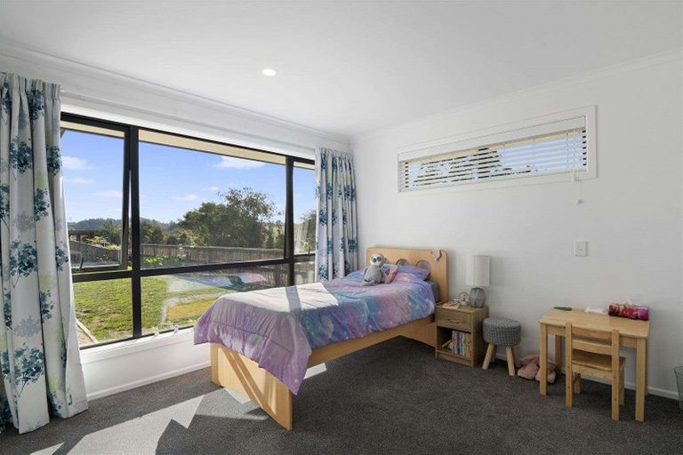 Photo of property in 3 Les Wakefield Road, Mapua, 7005