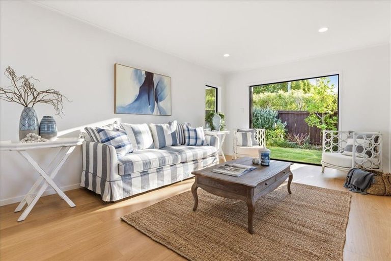 Photo of property in 106 Moffat Road, Bethlehem, Tauranga, 3110