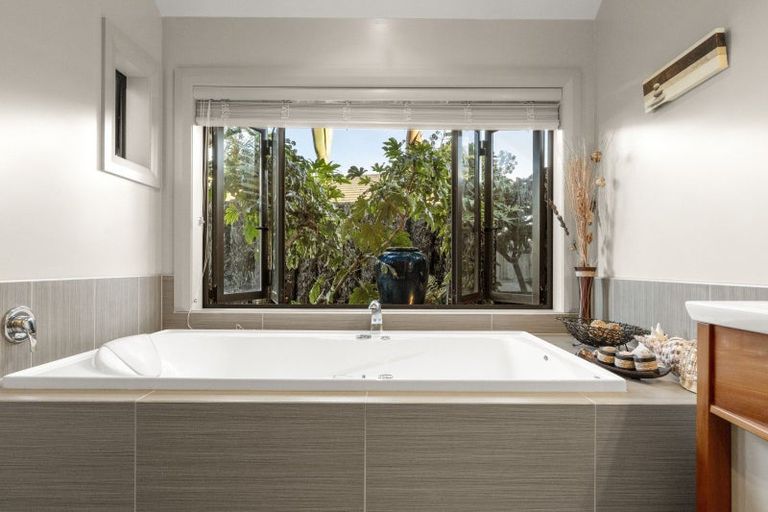 Photo of property in 38 Sovereign Drive, Papamoa Beach, Papamoa, 3118