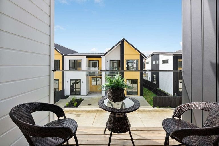 Photo of property in 30 Whakato Avenue, Kumeu, 0810