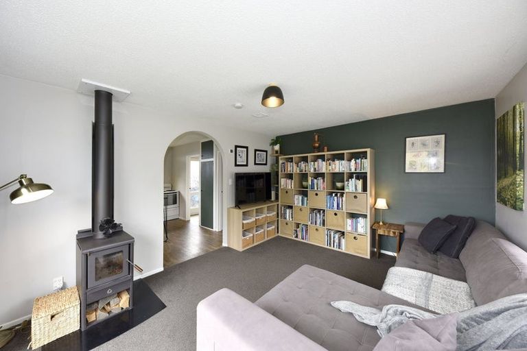 Photo of property in 2/50 Valecrest Avenue, Parklands, Christchurch, 8083