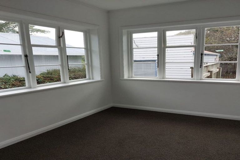 Photo of property in 15 Park Road, West End, Palmerston North, 4412