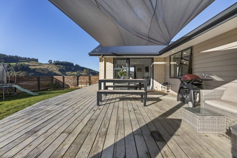 Photo of property in 18 Goddard Way, Sawyers Bay, Port Chalmers, 9023