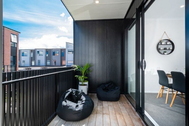 Photo of property in 5 Eyton Kay Road, Hobsonville, Auckland, 0616