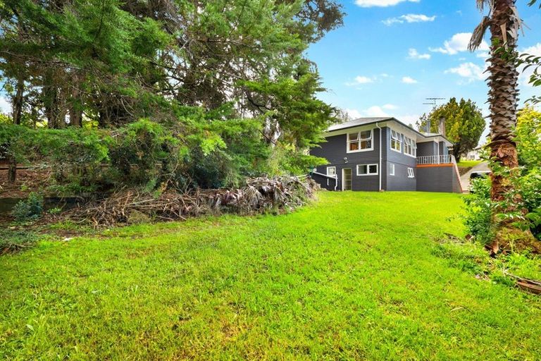 Photo of property in 18 Killarney Avenue, Torbay, Auckland, 0630