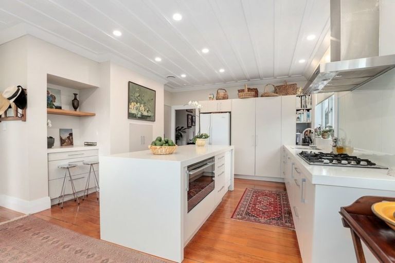 Photo of property in 32 Main Road, Te Kauwhata, 3710