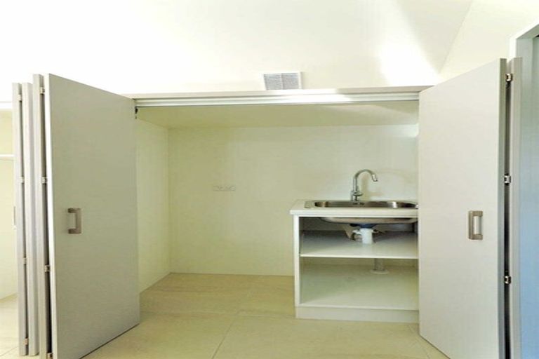 Photo of property in 5/155 Peterborough Street, Christchurch Central, Christchurch, 8013