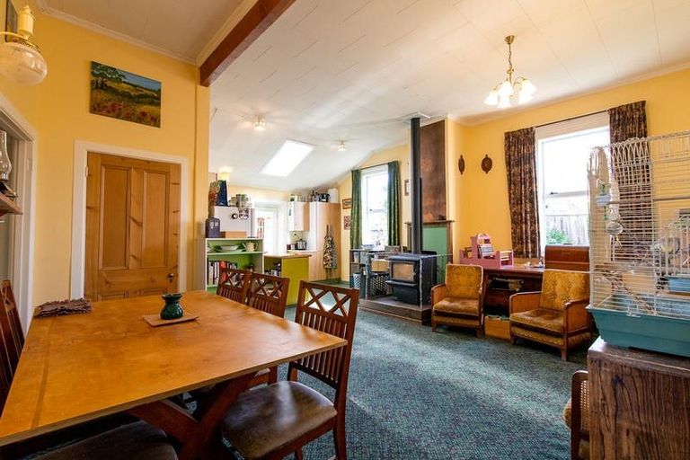 Photo of property in 21 Peel Street, Lawrence, 9532