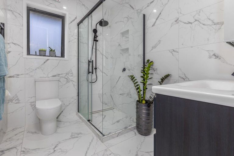 Photo of property in 16 Whyte Street, Paraparaumu Beach, Paraparaumu, 5032