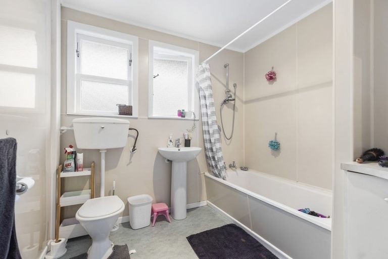 Photo of property in 5 Croall Crescent, St Andrews, Hamilton, 3200