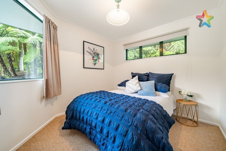 Photo of property in 126 Normandale Road, Normandale, Lower Hutt, 5010