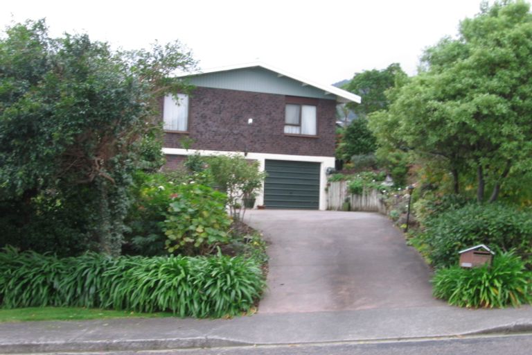 Photo of property in 1 Mohua Street, Waikanae, 5036