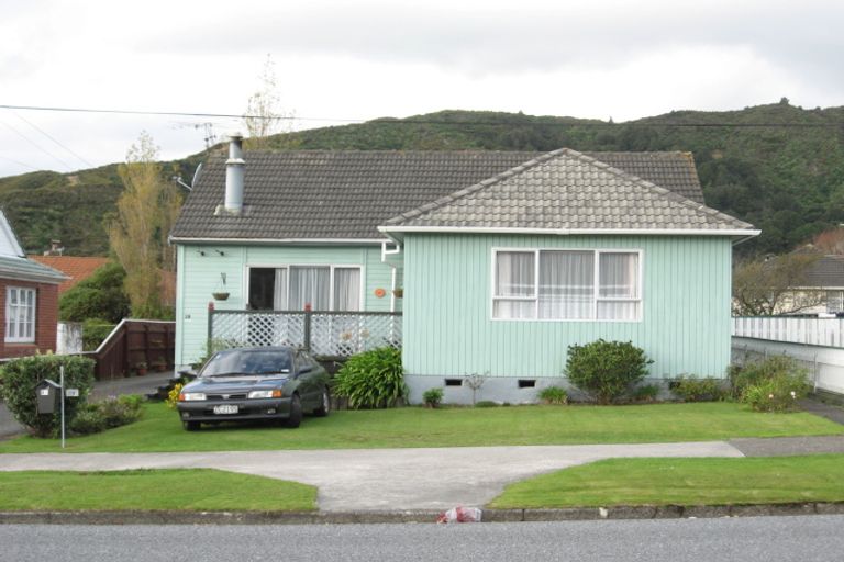 Photo of property in 81 Seddon Street, Naenae, Lower Hutt, 5011