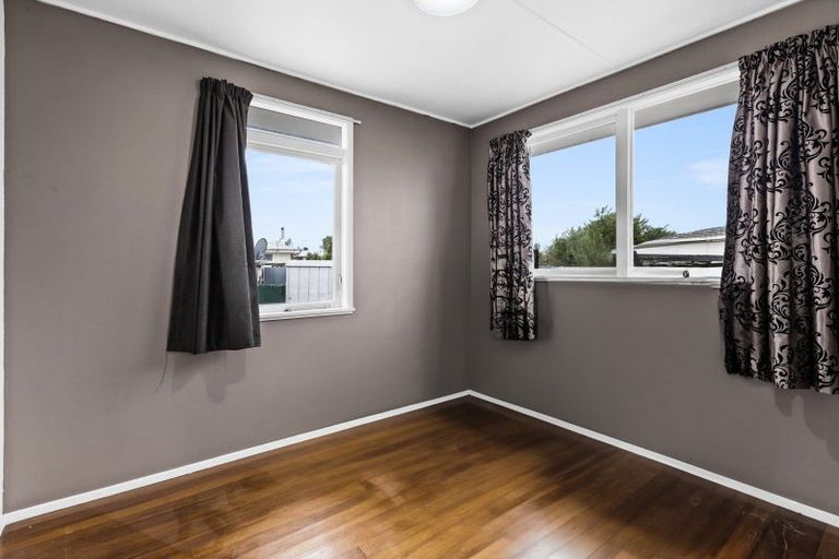 Photo of property in 166 Flaxmere Avenue, Flaxmere, Hastings, 4120