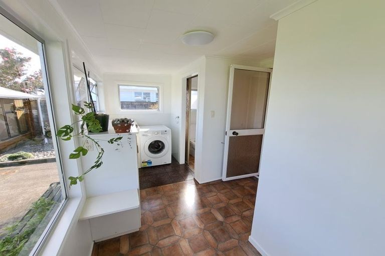 Photo of property in 97 Broadway, Waitara, 4320