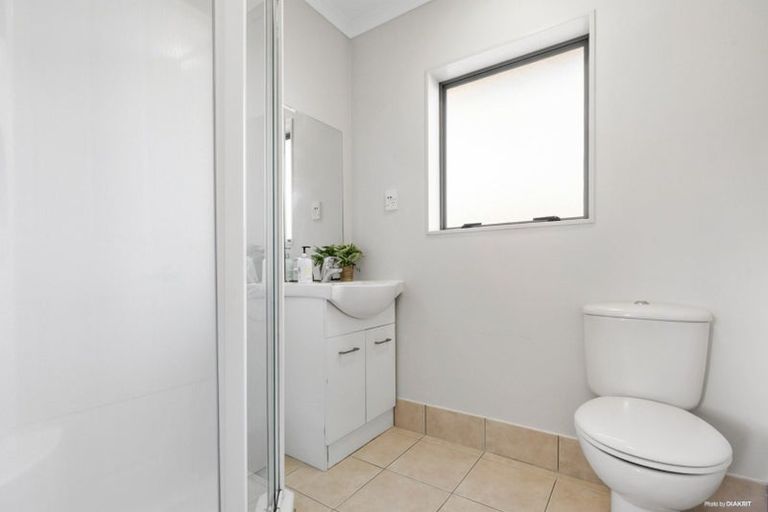 Photo of property in 14 Princeton Parade, Albany, Auckland, 0632