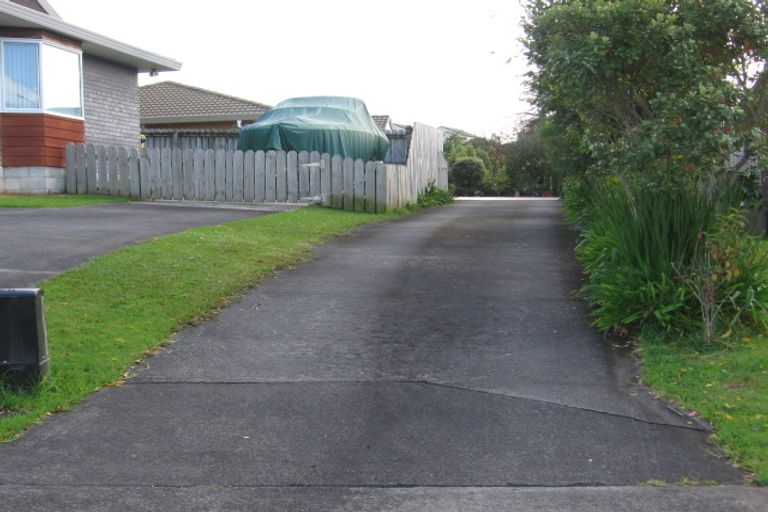 Photo of property in 14 Stanford Street, Albany, Auckland, 0632