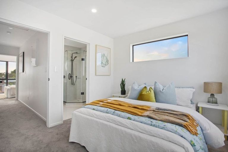 Photo of property in 1/35 Imrie Avenue, Mangere, Auckland, 2022