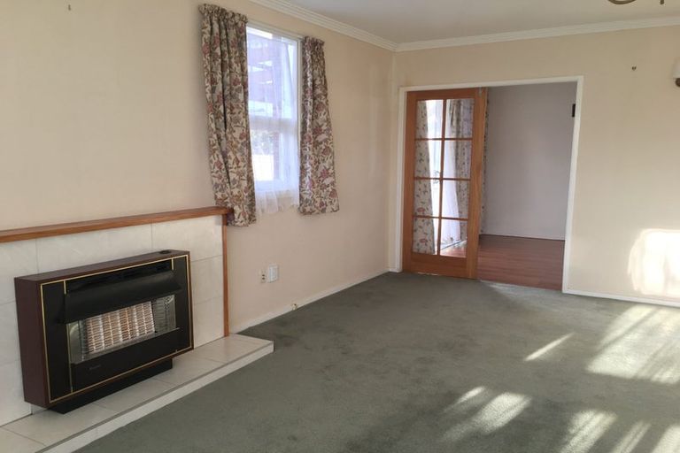 Photo of property in 122 Kings Crescent, Hutt Central, Lower Hutt, 5010