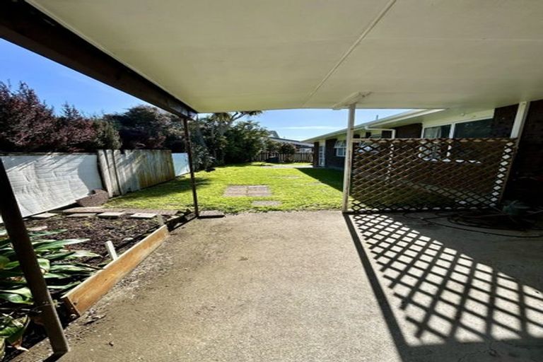 Photo of property in 68 Highbury Drive, Levin, 5510