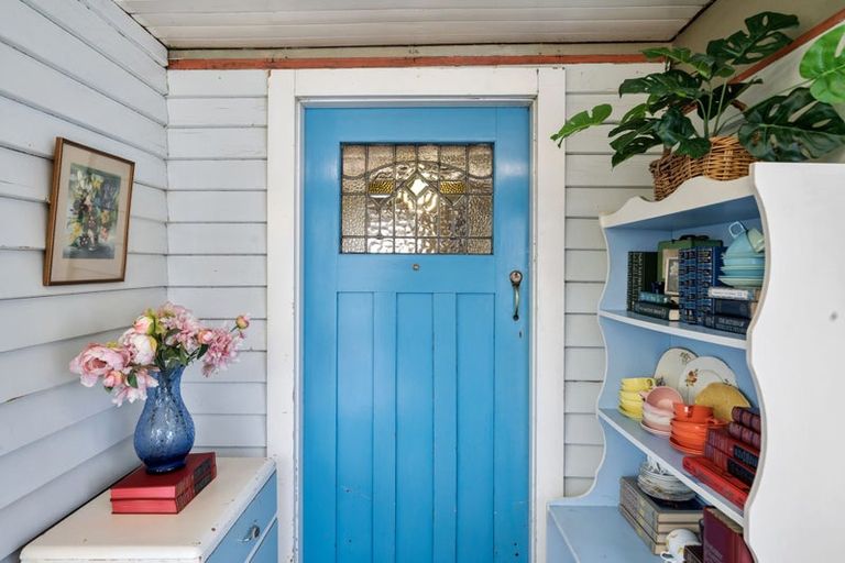 Photo of property in 37 Sylvan Street, Hillmorton, Christchurch, 8024