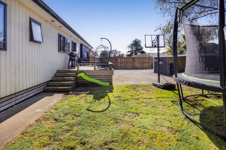 Photo of property in 14 Mahoe Street, Inglewood, 4330