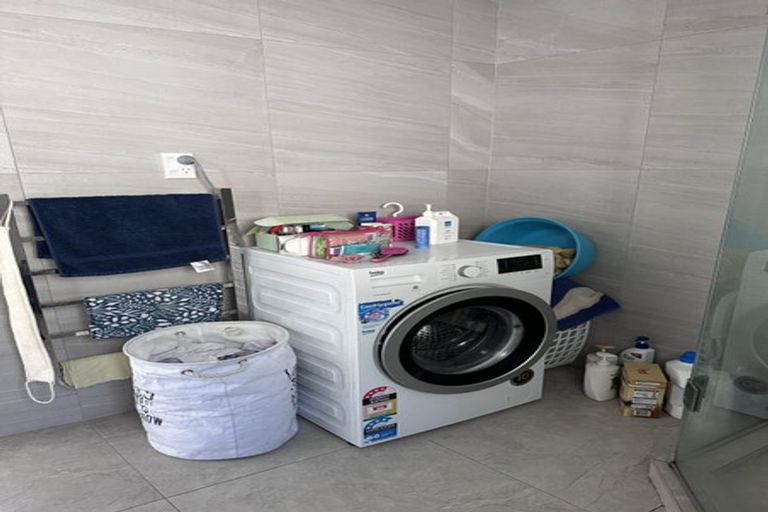 Photo of property in 56a Shelter Drive, Greenhithe, Auckland, 0632