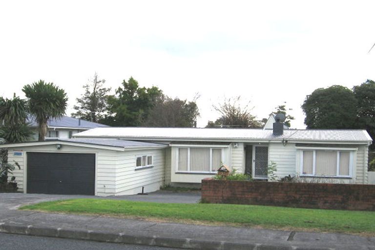 Photo of property in 50 Waipani Road, Te Atatu Peninsula, Auckland, 0610