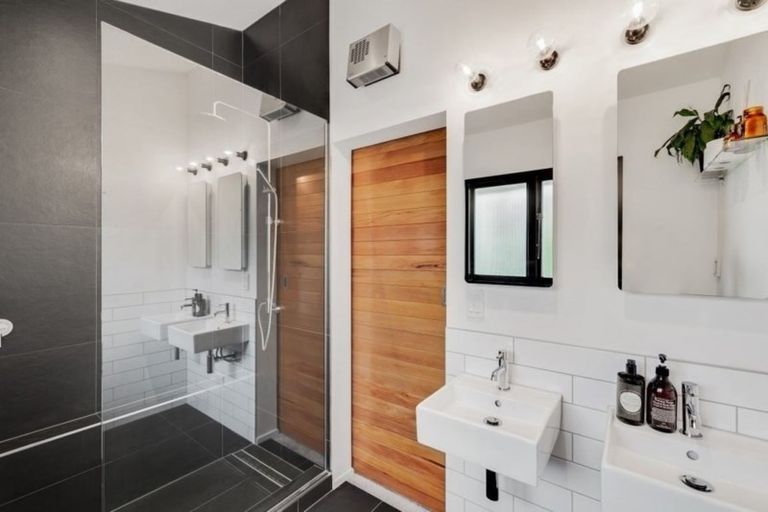 Photo of property in 73 Stanbury Avenue, Somerfield, Christchurch, 8024