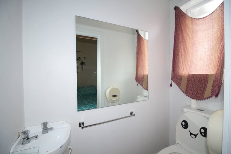 Photo of property in 48a Ambler Avenue, Glen Eden, Auckland, 0602