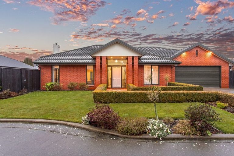 Photo of property in 7 Applecross Lane, Harewood, Christchurch, 8051
