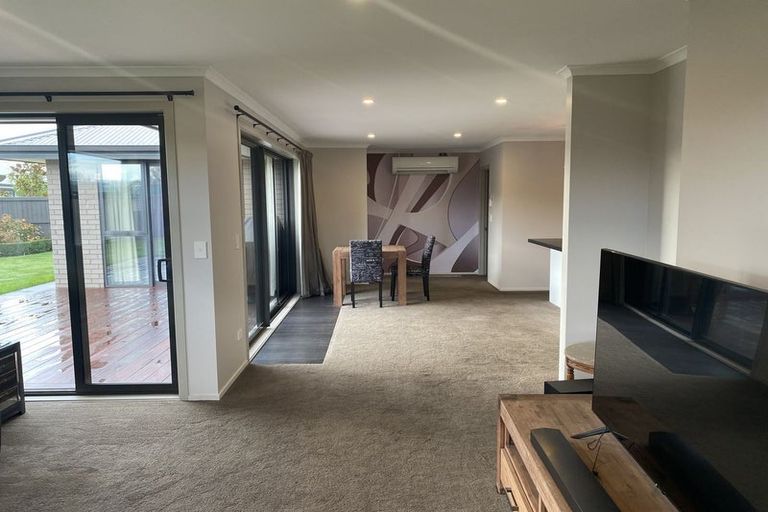 Photo of property in 11 Crampton Close, Kaiapoi, 7630