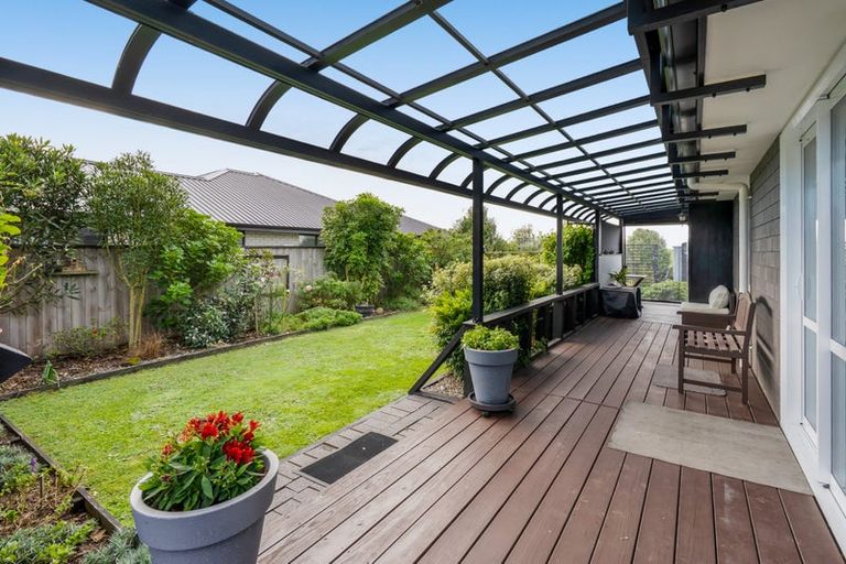 Photo of property in 95 Princess Street, Waitara, 4320